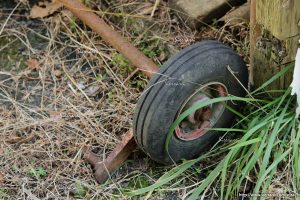 タイヤ、車軸、錆び