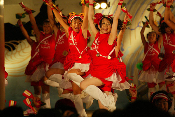 サニーグループよさこい踊り子隊